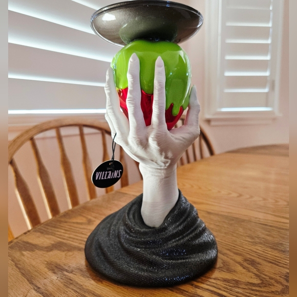 🛍BOGO 50% OFF🍎🕯NWT‼️BBW Evil Queen Poisonous Apple 3-wick Candle Holder - Picture 5 of 11